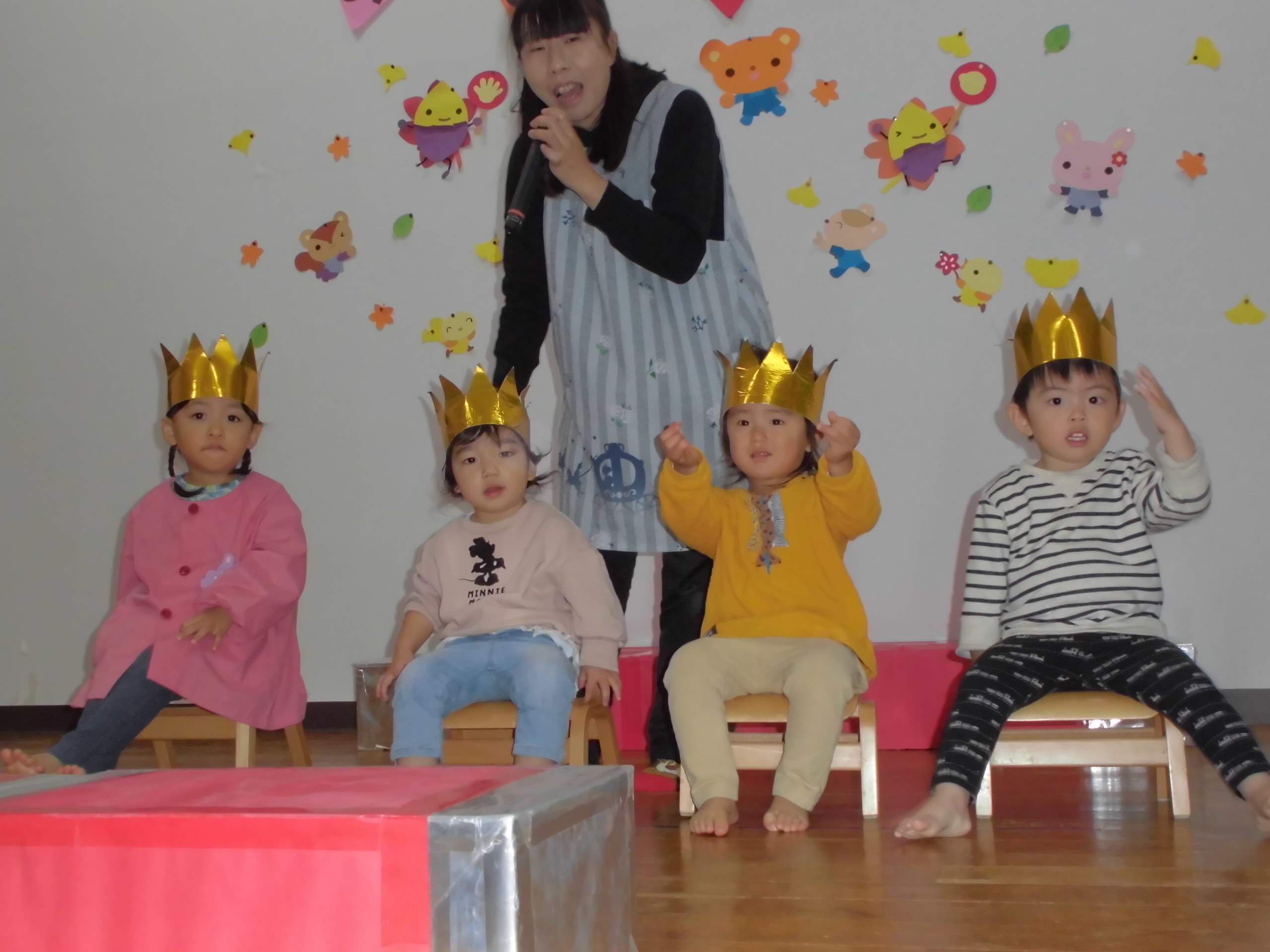 １１月生まれお誕生会 認定こども園